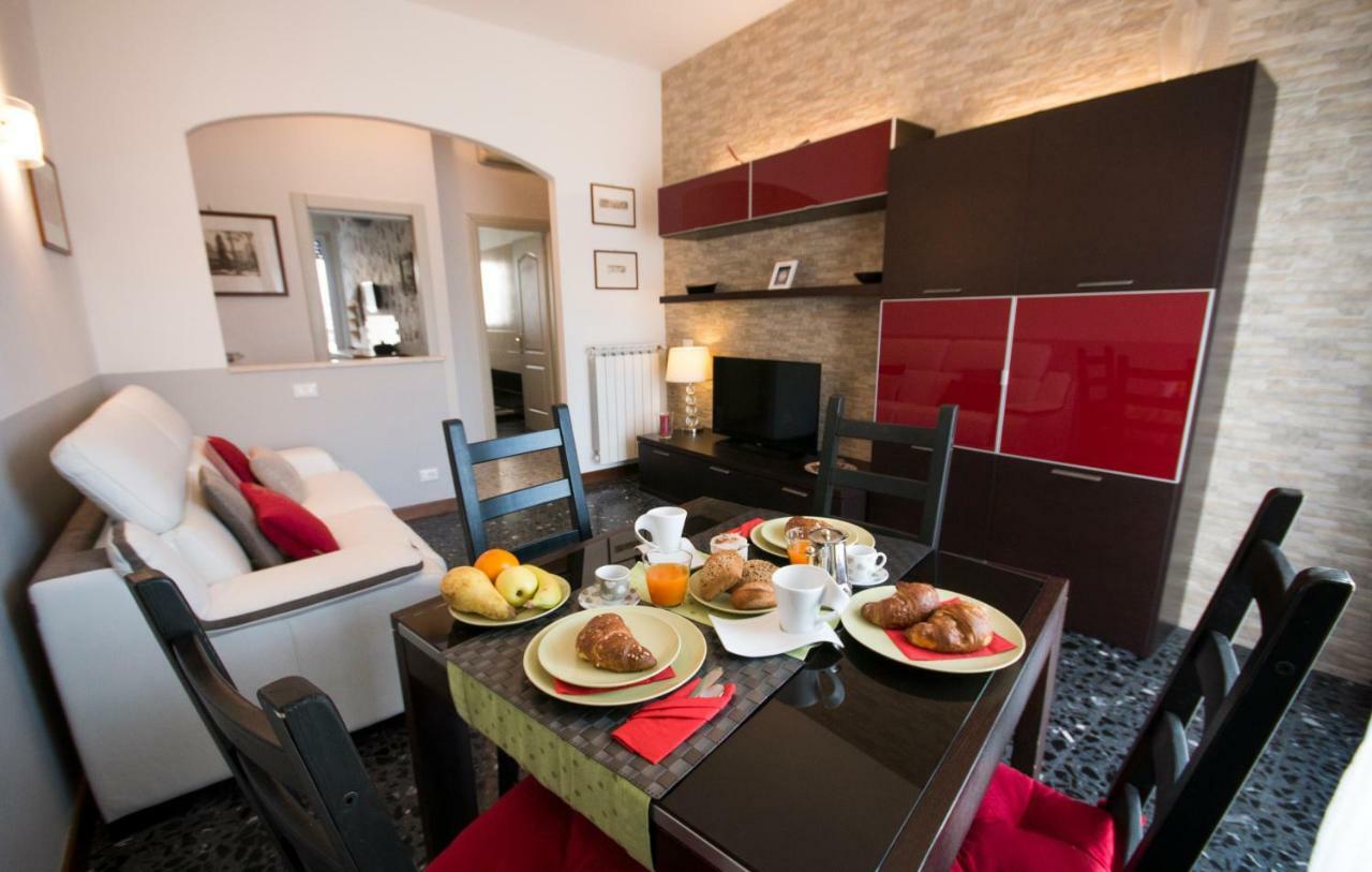Apartmán A Casa Di Simone A Viareggio Exteriér fotografie